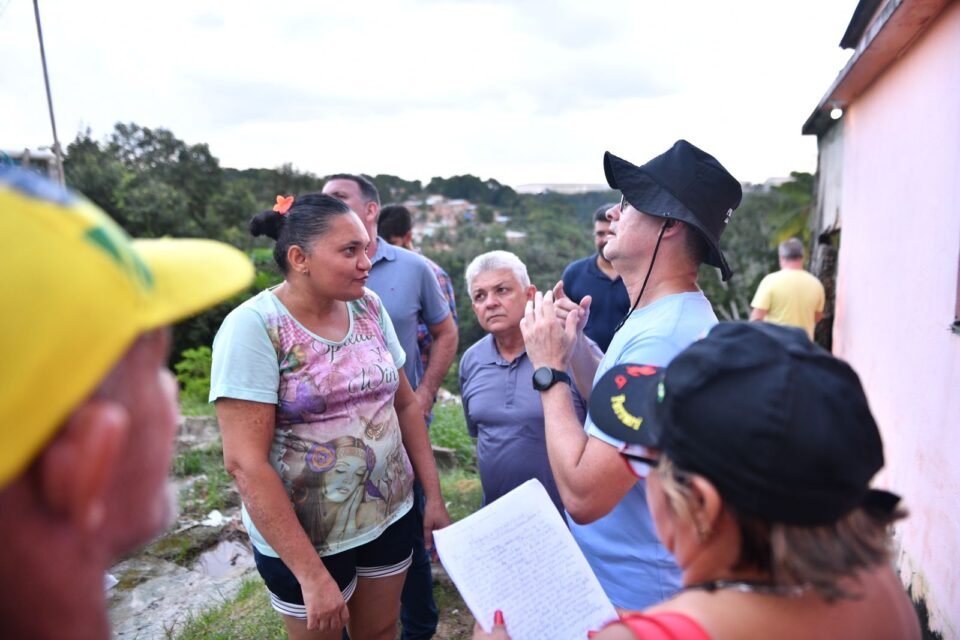 OBRAS EMERGENCIAIS - Prefeito anuncia in&iacute;cio dos trabalhos emergenciais de  conten&ccedil;&atilde;o de eros&atilde;o em &aacute;reas de risco - amazonaspix.com.br